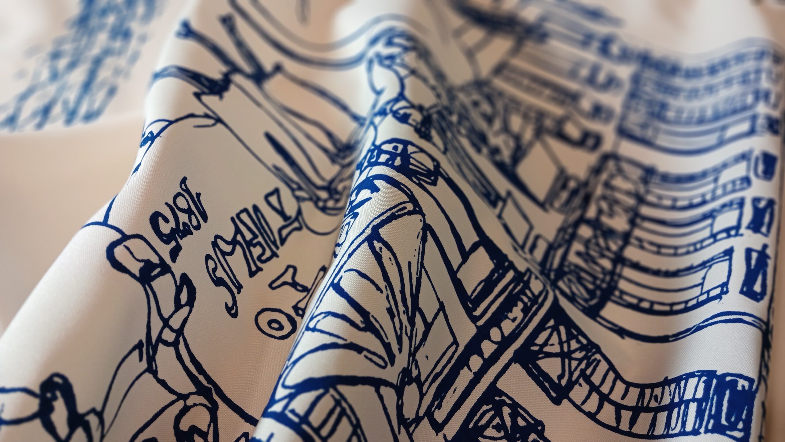 სუფრა სასტუმრო ლონდონი თეთრი