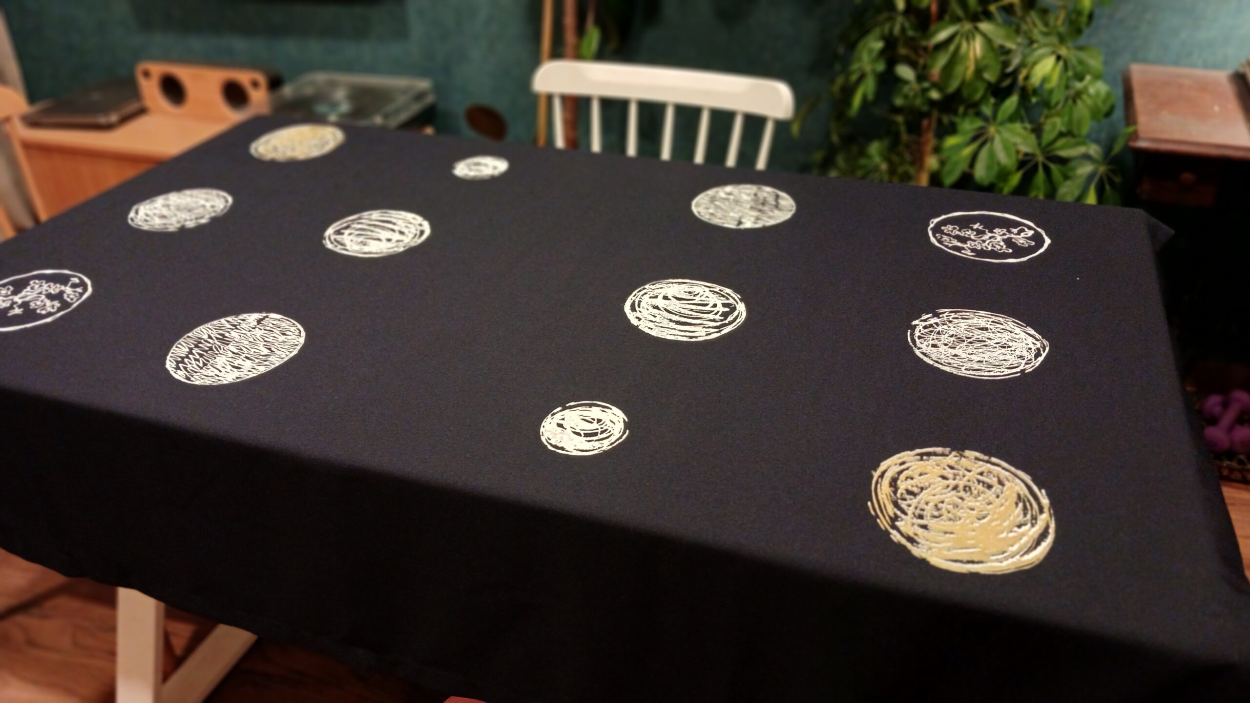 ხელნაკეთი სუფრა წრეები ხელნაკეთი სუფრა წრეები